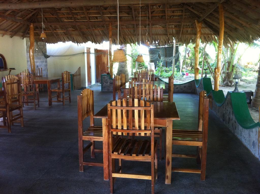 Fishermens Lodge & Restaurant Ranna Экстерьер фото